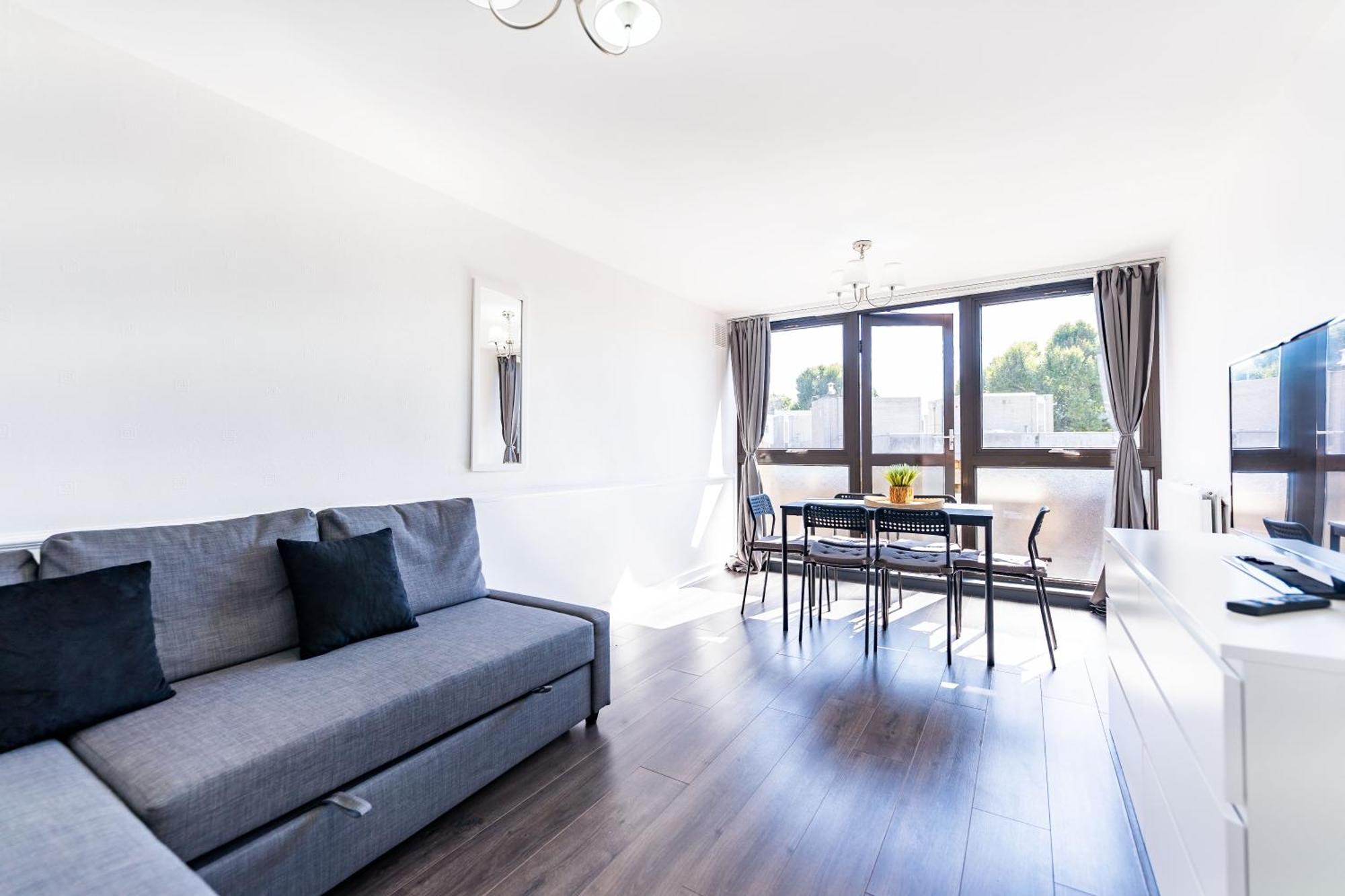 Luxury 3 Bedroom Flat With Balcony In Westbourne Park Londra Dış mekan fotoğraf