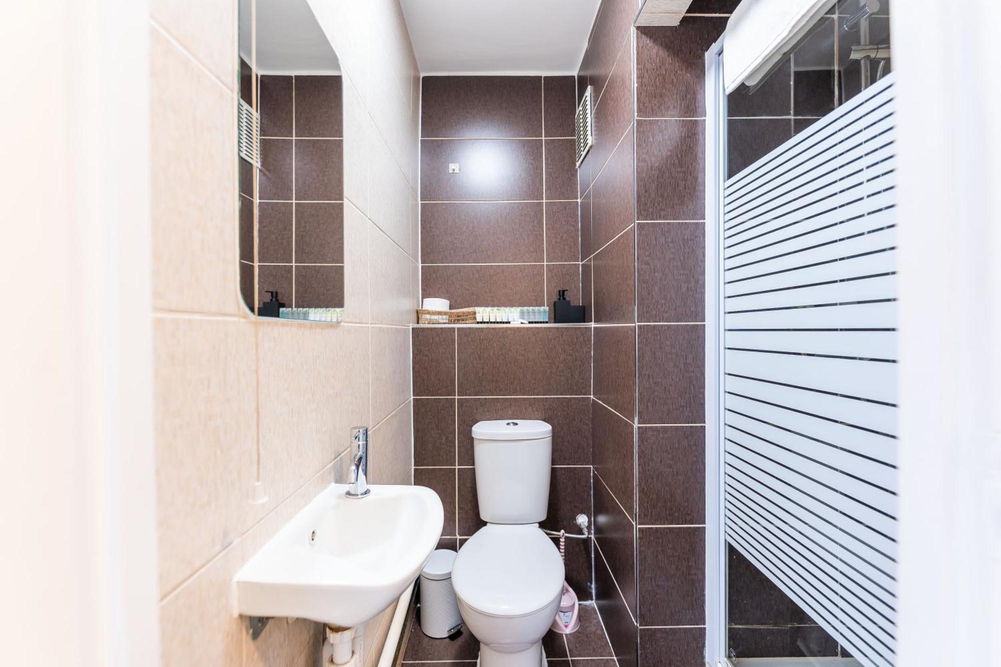 Luxury 3 Bedroom Flat With Balcony In Westbourne Park Londra Dış mekan fotoğraf